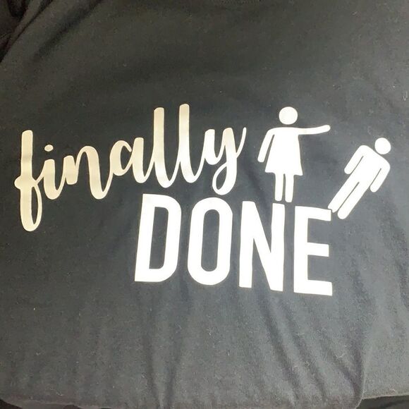 Eddie Bauer finally done divorce breakup shirt top Medium (g1) - Picture 4 of 5